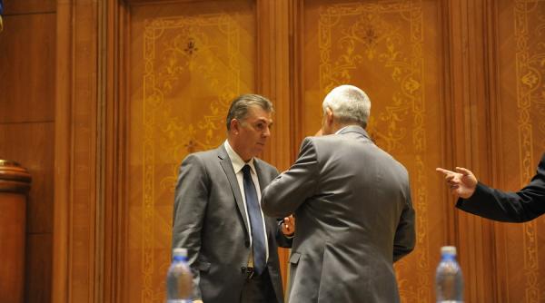 deputatii voteaza inlocuirea votului electronic cu cel prin ridicare de mana zgonea cere blocarea usilor