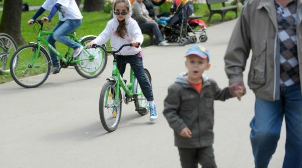 natalitatea din romania in continua scadere 0 9 mai putine indemnizatii de cresterea copilului