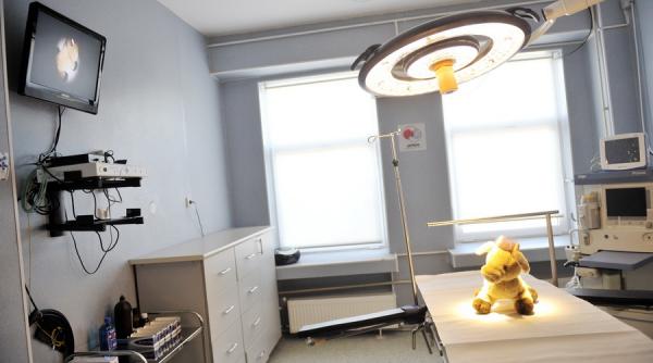 inca un copil din arges cu probleme digestive transferat la marie curie