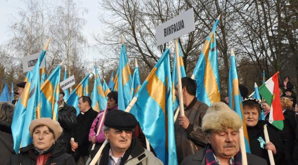 marsul secuilor liber de la tribunal stop de la primar