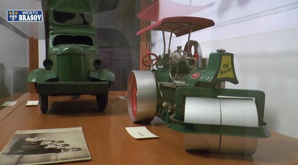 expozitie de jucarii vechi la bran