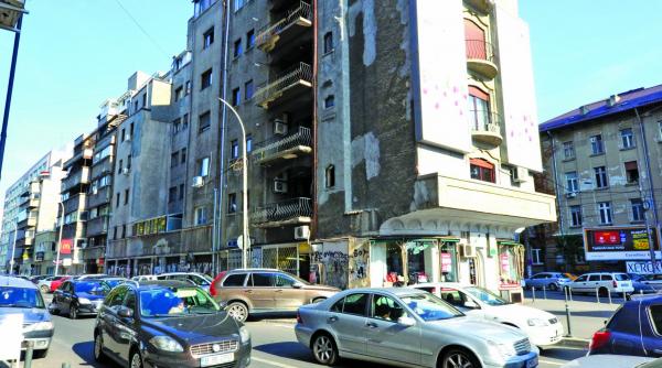 renovare cu oameni inauntru