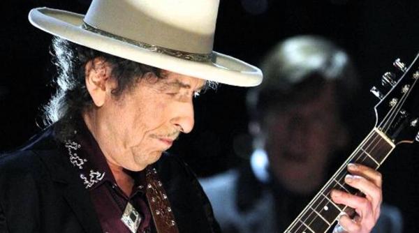 bob dylan lanseaza un nou album de studio ce va fi promovat printr un turneu mondial