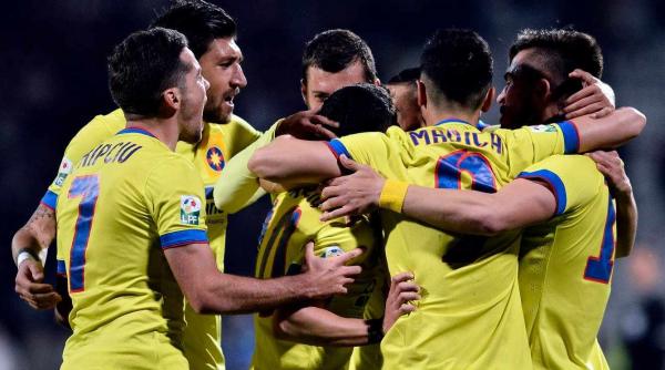 un jucator al stelei batut in vestiarul lui dinamo dupa meci