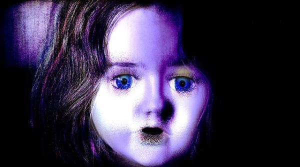 o educatoare din vaslui a lovit o eleva dupa care i a acoperit cu fond de ten rana