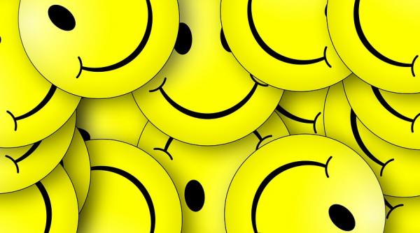 bancul zilei un eschimos si un urs polar s au infruntat amical