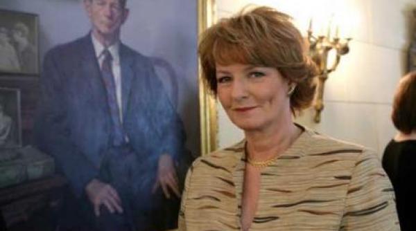 principesa margareta si principele radu s au intors la bucuresti principesa elena va ajunge luni in elvetia