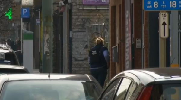 schimb de focuri in timpul unor perchezitii la bruxelles legate de ancheta atacurilor teroriste de la paris