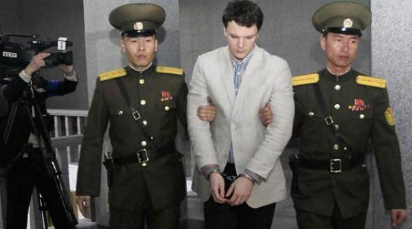 coreea de nord un student american a fost condamnat la 15 ani de munca fortata