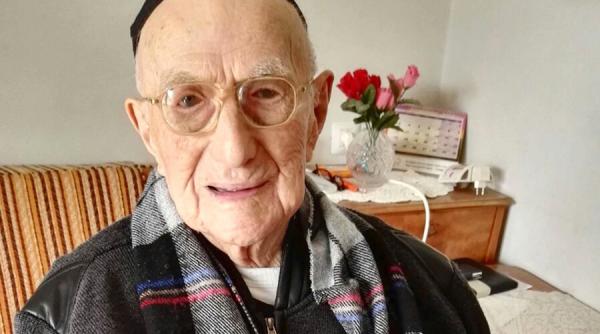 israel kristal un supravietuitor al lagarului de la auschwitz a devenit cel mai batran barbat din lume