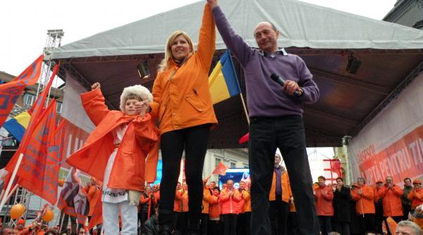 toti oamenii presedintelui au ajuns la dna