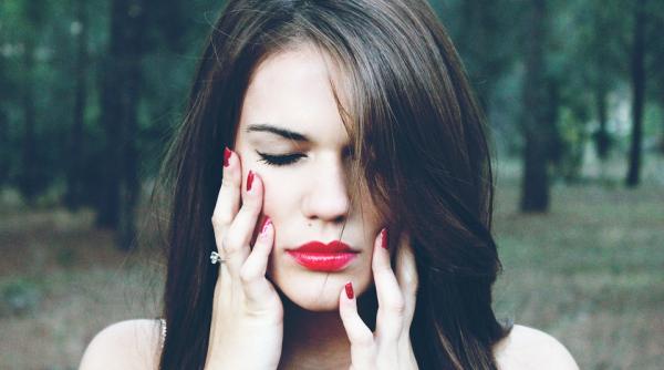 ce spune forma unghiilor despre tine