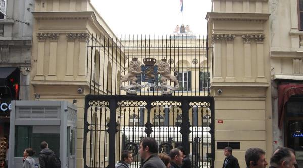olanda isi inchide consulatul de la istanbul din cauza amenintarii teroriste