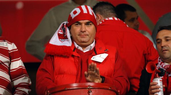 cristi borcea tinut in puf de gardieni la inchisoare