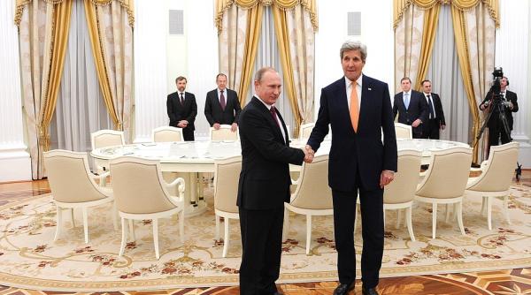 misterul gentii diplomat cu care kerry a venit la moscova