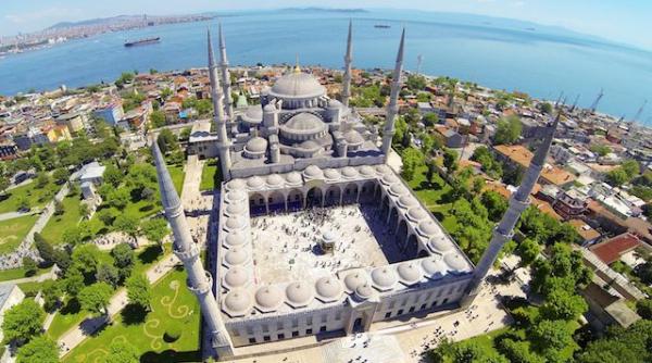 basescu terenul pentru moschee trebuia sa fie la schimb cu terenul pentru o catedrala iohannis a negociat o capela