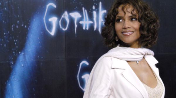 actrita halle berry a debutat pe retelele de socializare cu o fotografie provocatoare