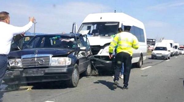 accident pe dn65 pe raza localitatii albota cu 4 autovehicule implicate