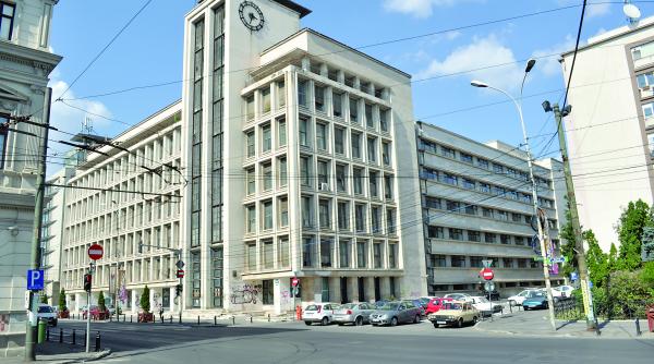 ministerul economiei contracte pe banda rulanta cu o firma data de guvern pe mana dna