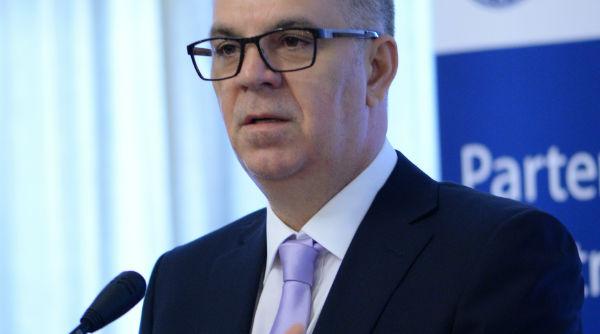 vor sa si ascunda bilele de ochii presei alesii vor sa voteze linistiti departe de camerele televiziunilor