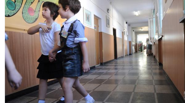 noul plan cadru pentru gimnaziu patru ore de romana in loc de cinci si limba latina in clasa a vii a