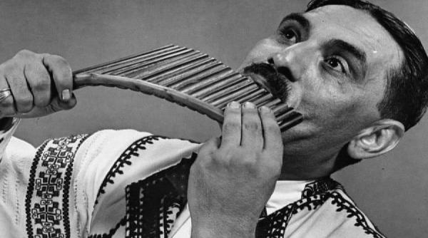 fanica luca lautarul care a cantat am un leu si vreu sa l beu video pe muzica rapsodiei romane a lui george enescu ambasador onorific al romaniei