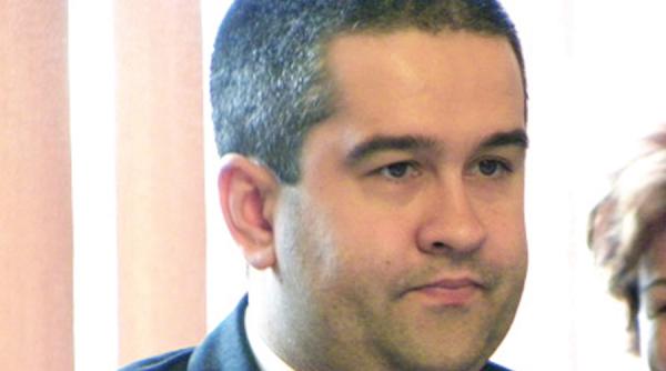 clientela pdl ista reconectata la contractele companiei nationale de investitii