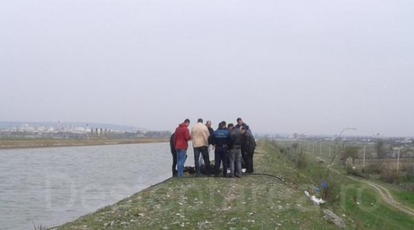 descoperire macabra in bacau barbat mort avand mainile si picioarele legate gasit intr un canal