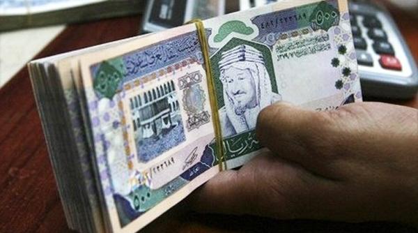 fitch a retrogradat ratingul arabiei saudite din cauza preturilor scazute ale petrolului