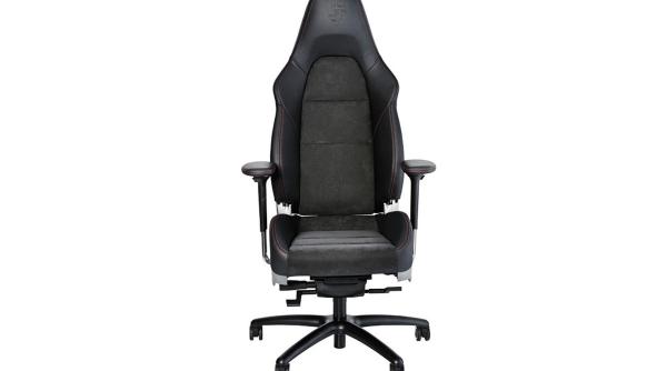 scaun de 5 900 de euro