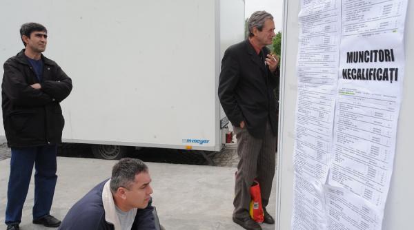 mai multe locuri de munca decat doritori la o bursa a locurilor de munca din judetul prahova