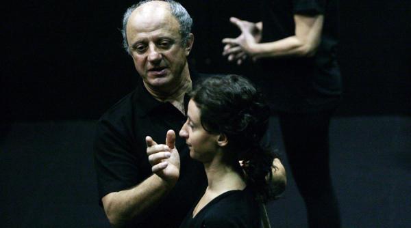 malaimare sotia mea e singura indreptatita sa se inscrie la concursul pentru ocuparea functiei de director la masca