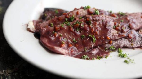 pastrav in sos de vin