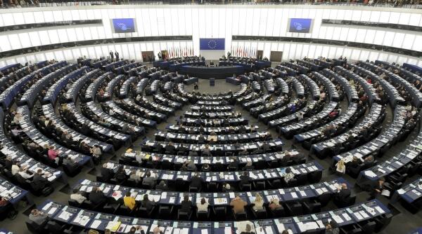 vrei sa fii soferul europarlamentarului macovei pe angajeaza 300 de soferi