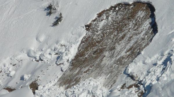 doi alpinisti au fost ucisi de avalansa in pirineii francezi