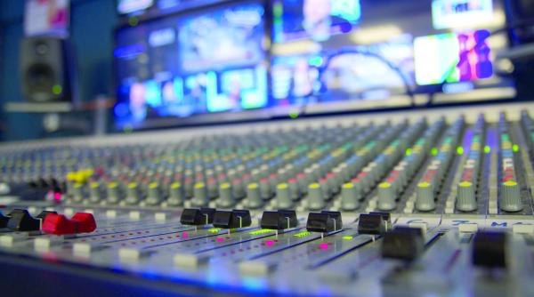 noua lege a drepturile de autor dezavantajeaza romanii