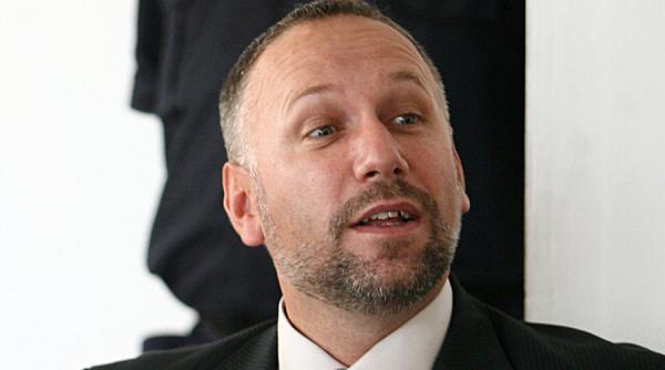 licu ne am sesizat pentru constituirea unui dosar penal pentru scurgerea de informatii in dosarul colectiv