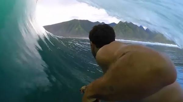 video imagini epice cum vede un surfer valurile