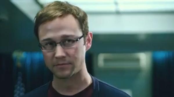 povestea lui edward snowden transpusa in film de oliver stone