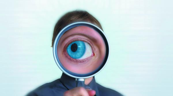 seminarii de 125 000 de euro pentru agentii de la doi si un sfert