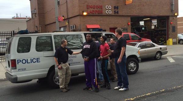 video operatiune istorica a politiei la new york 120 de persoane arestate