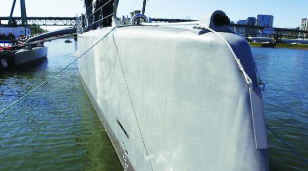 nava fara echipaj gata de drum