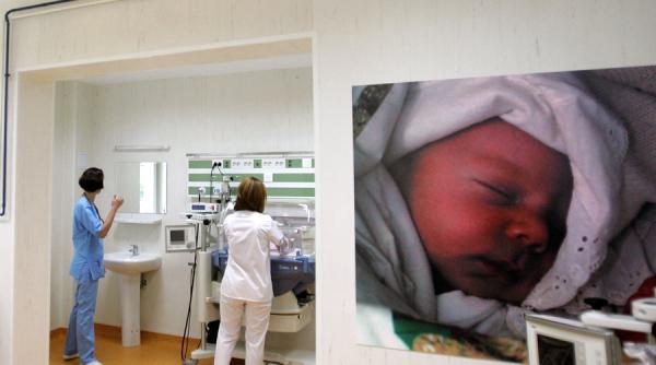 22 de copii au fost abandonati in spitale si 47 de minore au devenit mame in primele patru luni din 2016 in neamt