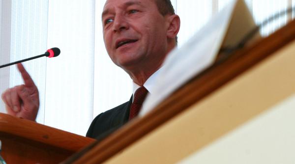 basescu proiectul noii legi a sanatatii din 2008 a fost ingropat de mafia din acest sector