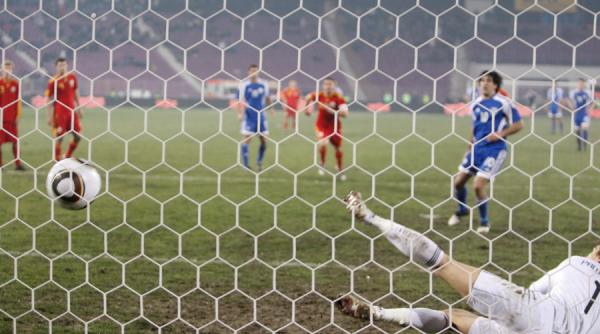 fotbal doar o treime dintre jucatorii din liga i sunt foarte multumiti de suportul medical oferit de club