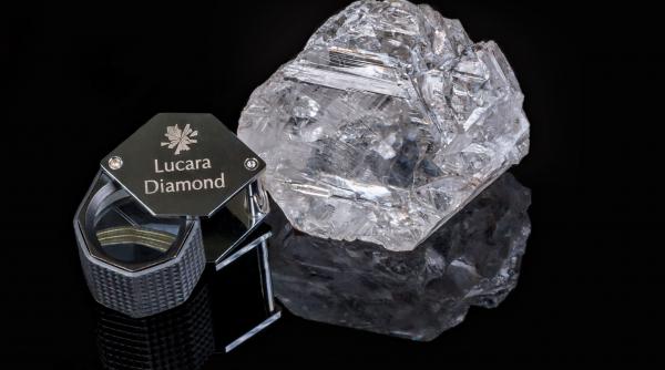 pret record pentru un diamant brut 63 milioane de dolari