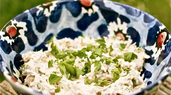 ton cu masline capere si lamaie rezulta sandvisurile cele mai gustoase