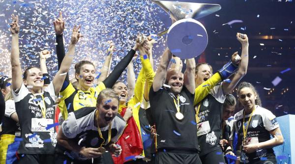 cum se catara politicienii pe gloria sportivilor