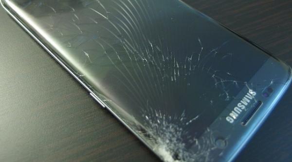 ai spart display ul galaxy s7 edge nu exista stoc de display uri edge in service urile partenere samsung romania