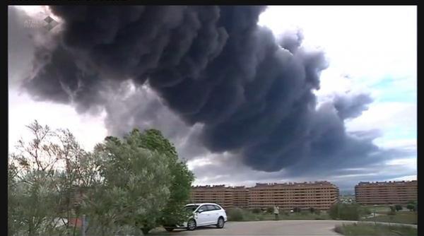 video incendiu de proportii langa madrid fumul toxic se indreapta spre capitala spaniola